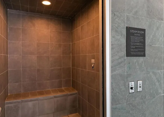 Loop 1br W Pool Gym Lounge Nr Riverwalk Chi-634 *