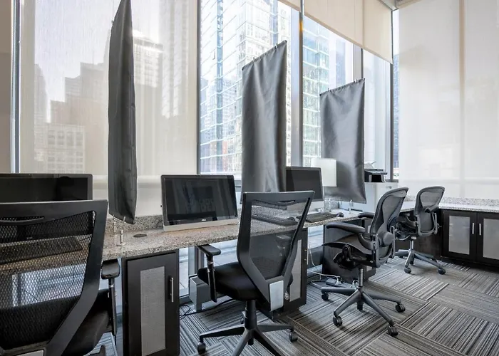 Апартаменты Loop 1br W Pool Gym Lounge Nr Riverwalk Chi-634 *